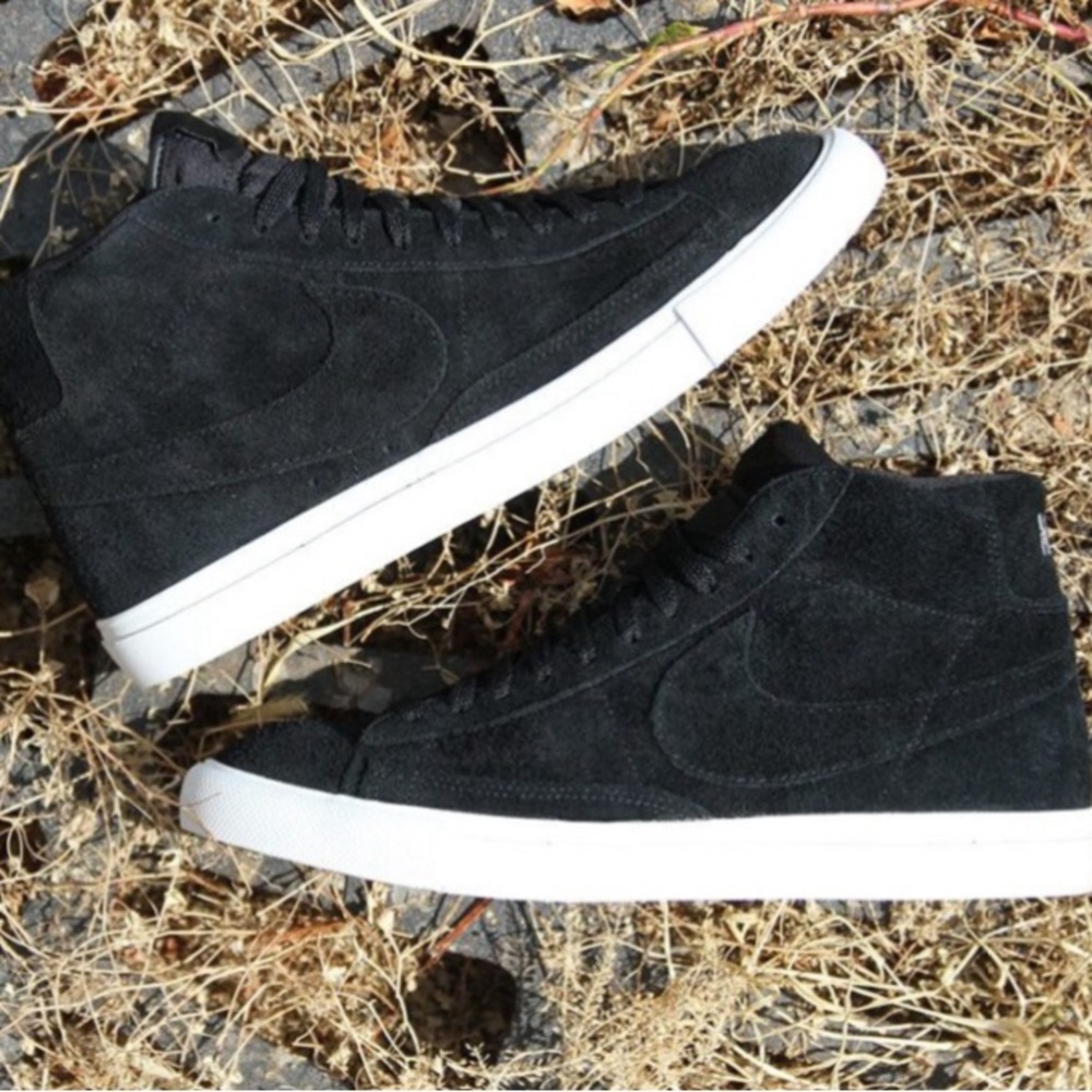 Nike Blazer Size 7